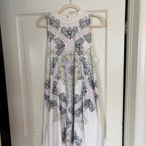 Blu Pepper Sleeveless Floral Print Tunic dress